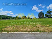 Terrain à ARAUJUZON