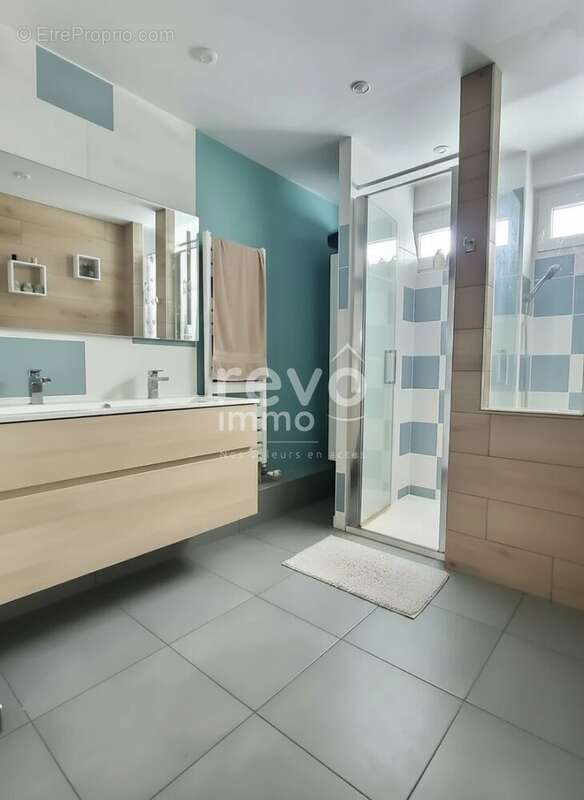 Appartement à LA BOISSE