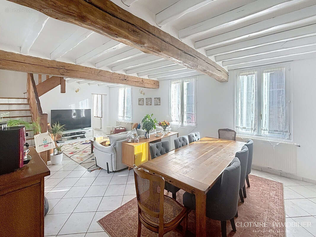 Maison à JONQUIERES