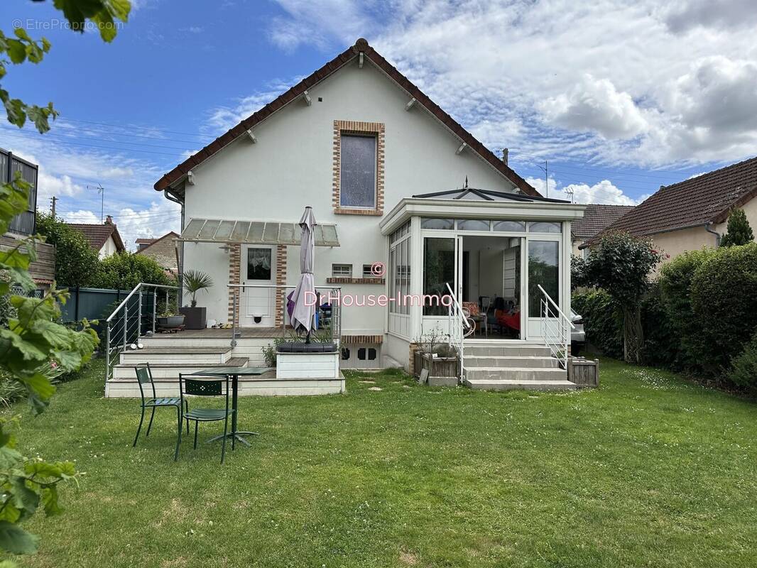Maison à MANTES-LA-JOLIE
