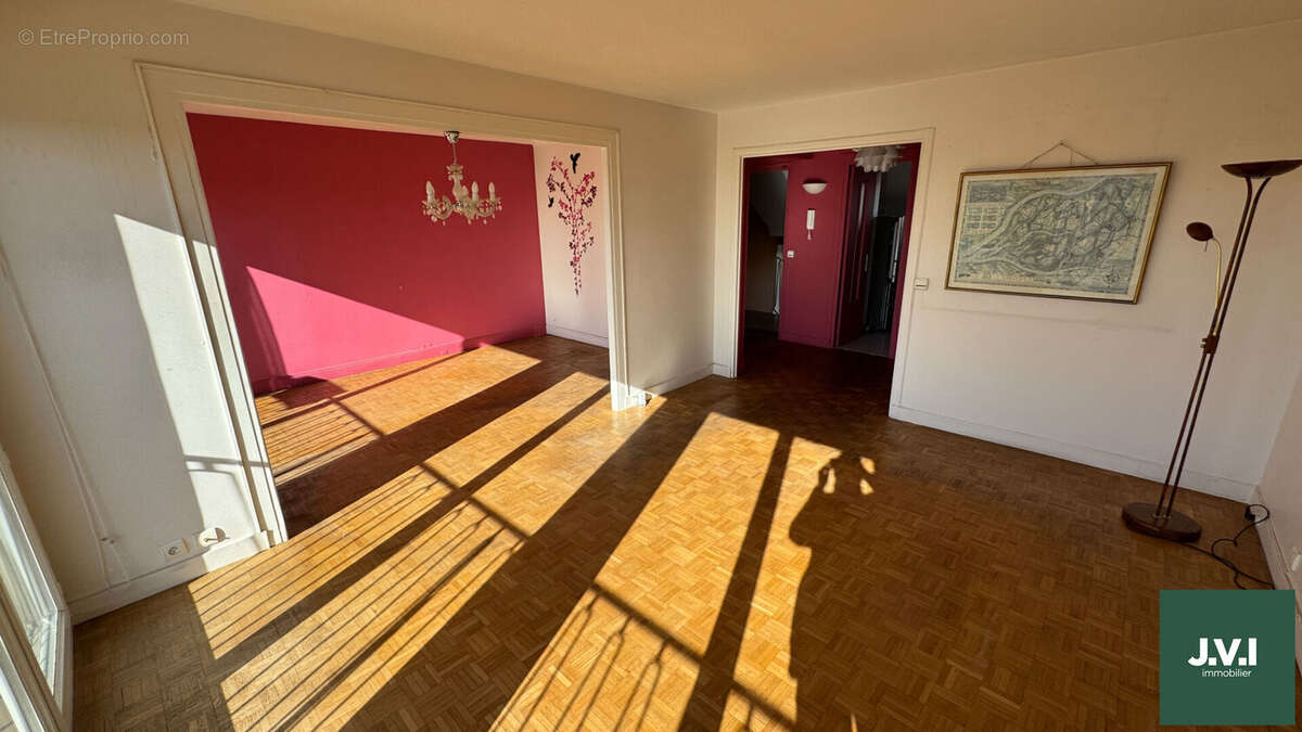 Appartement à ENGHIEN-LES-BAINS