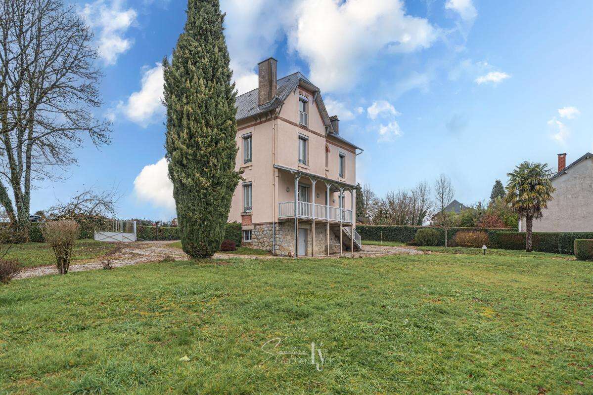 Maison à SAINT-GERMAIN-LES-BELLES