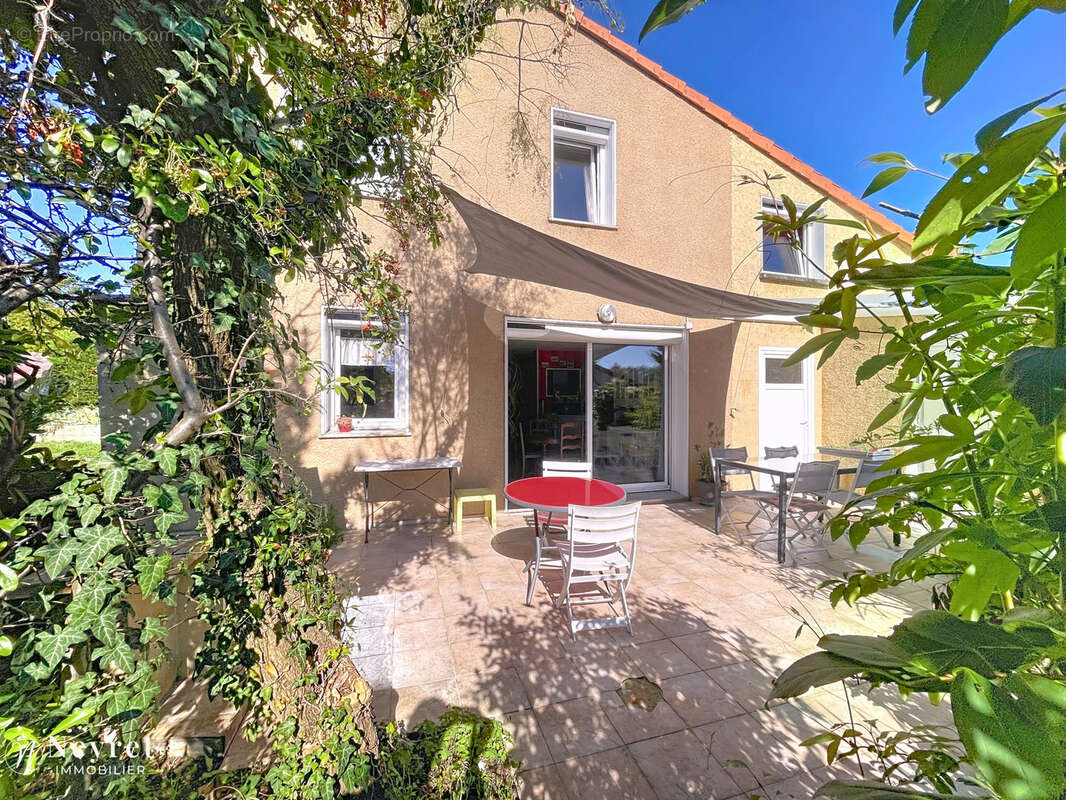 Maison - 103m2 - Terrain de 341m2 - St Genis Laval - photo 13