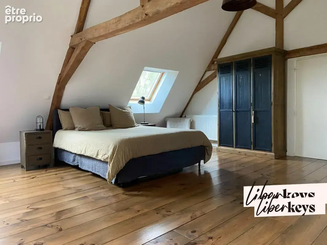Coup de cœur assuré pour cet ancien corps de ferme aux magnifiques volumes - photo 7