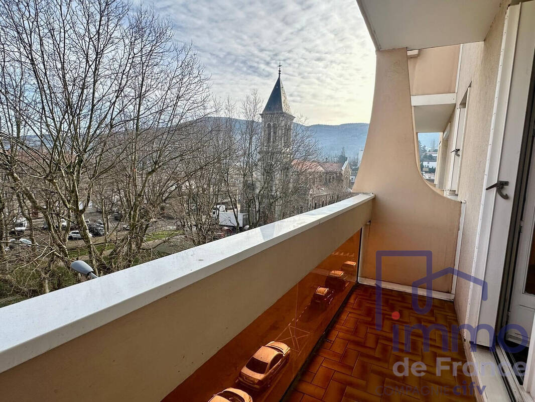 Appartement à SAINT-ETIENNE