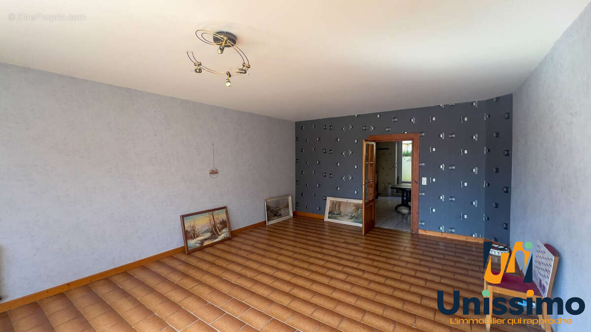 Maison à LONGEVELLE-SUR-DOUBS