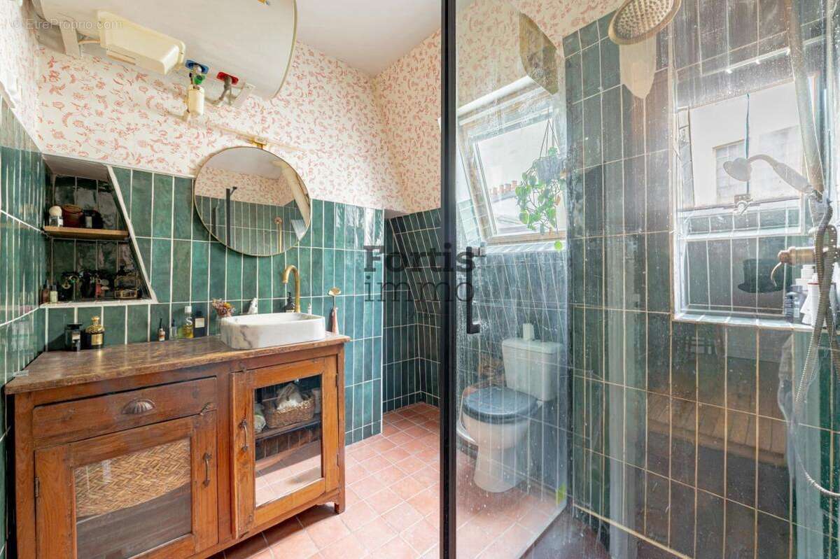 Appartement à PARIS-10E