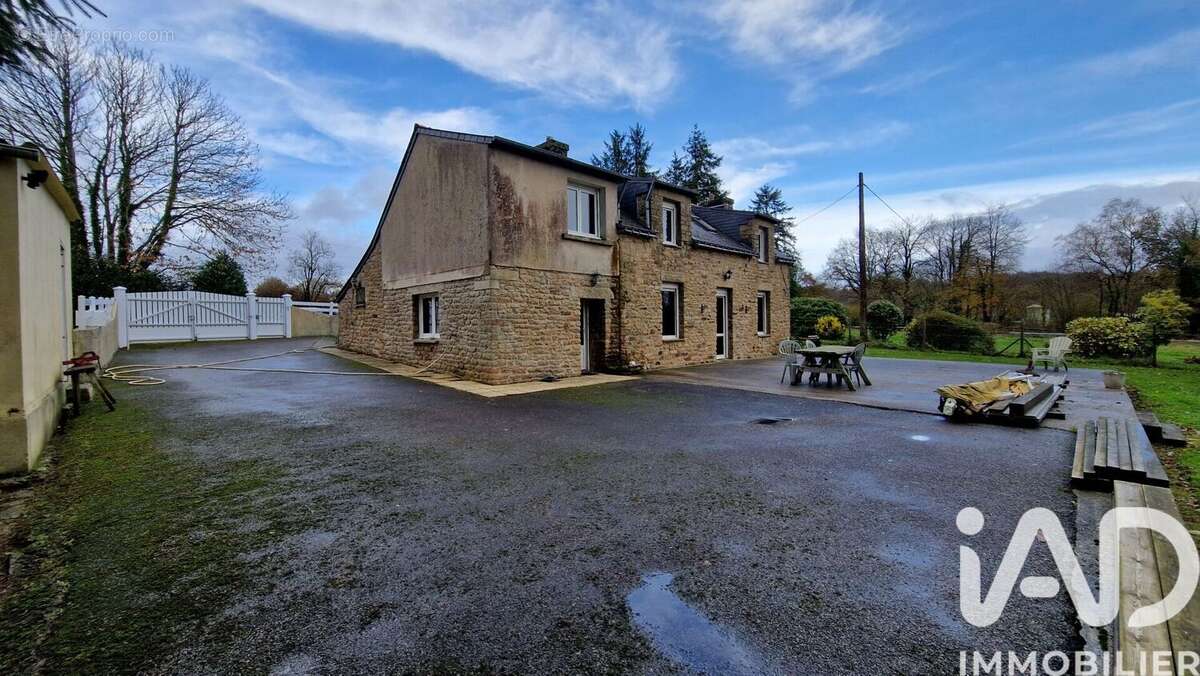 Photo 3 - Maison à LE SAINT