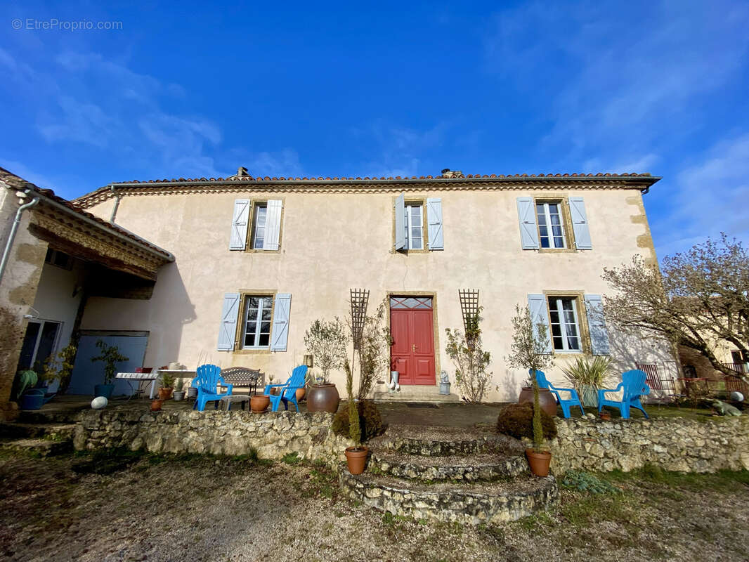 Maison à SEISSAN