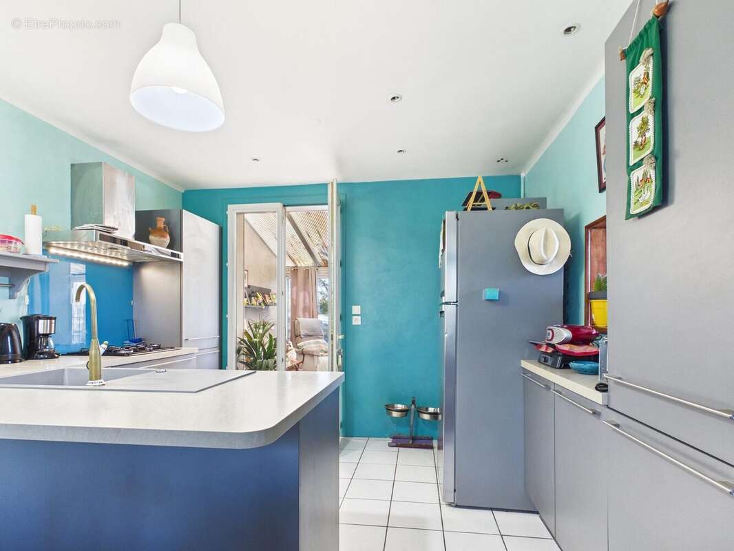 Maison à LA CHAPELLE-SAINT-LUC