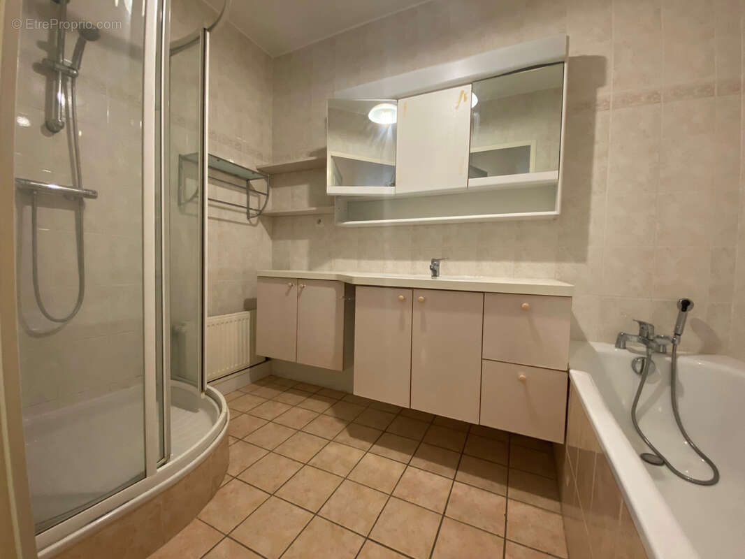Appartement à LYON-9E