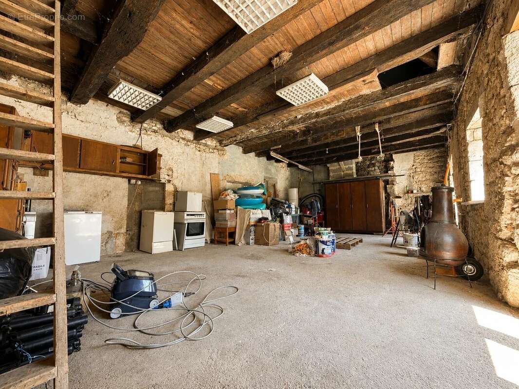 Propriété de caractère en pierres – Domaine équestre sur près de 6 hectares - photo 21