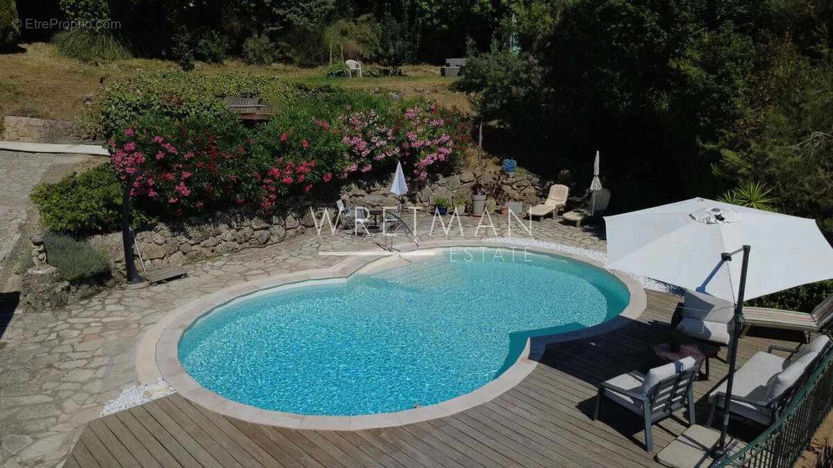 Villa avec piscine et vue exceptionnelle - Mons - photo 19