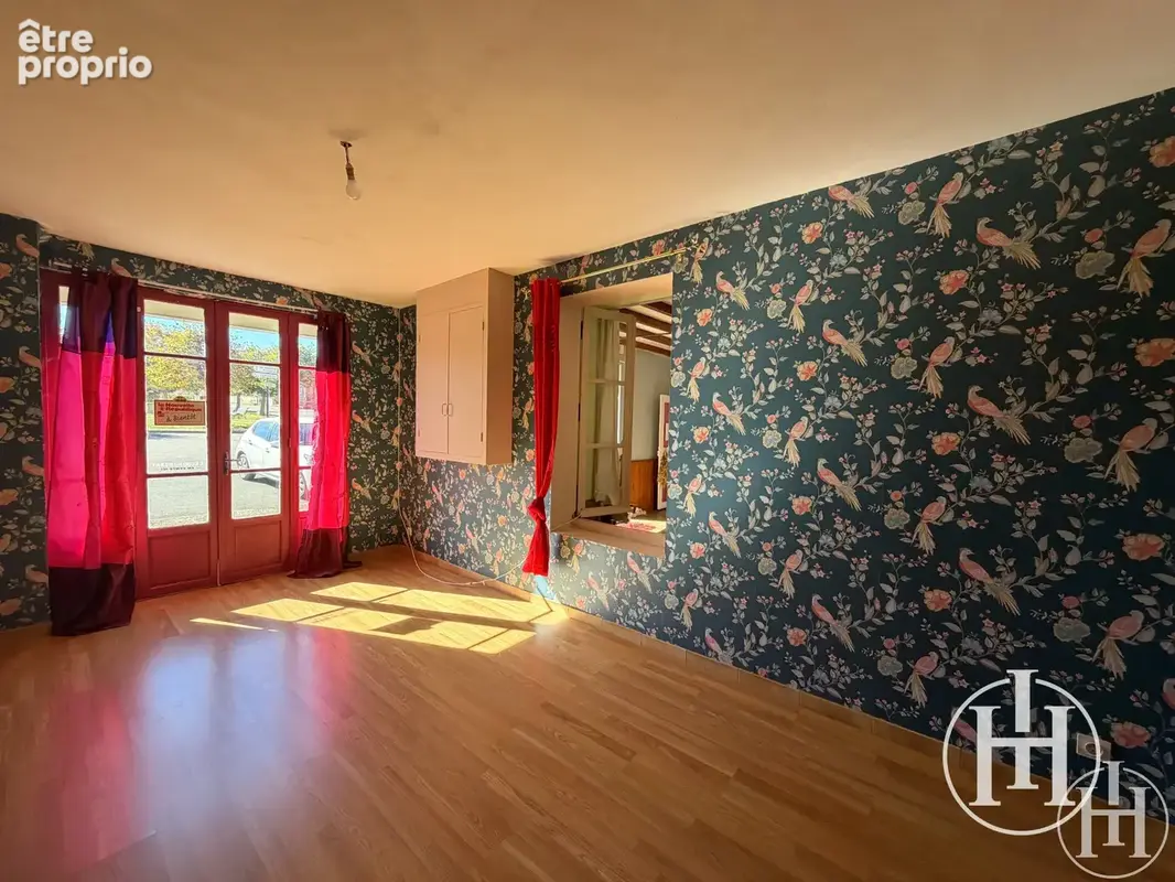 À saisir : petit prix   maison de 208 m2 avec garage, caves et terrains - - photo 6