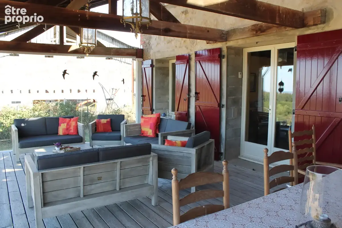 Echassieres - Magnifique ferme rénovée avec une vue imprenable sur un terrain de 2800 m2 - photo 7