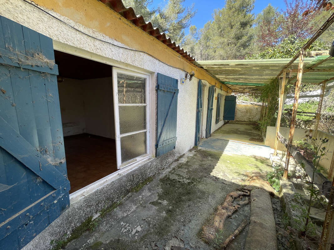 Maison à ROQUEFORT-LA-BEDOULE