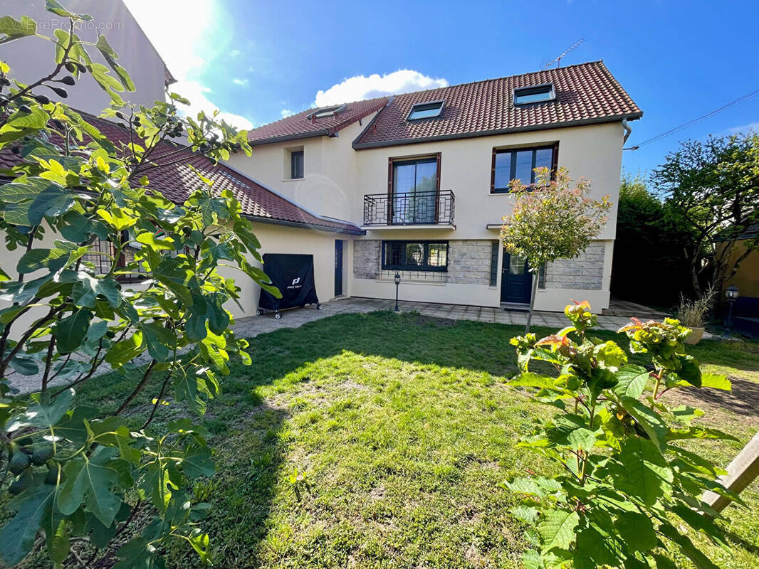 Maison à SUCY-EN-BRIE