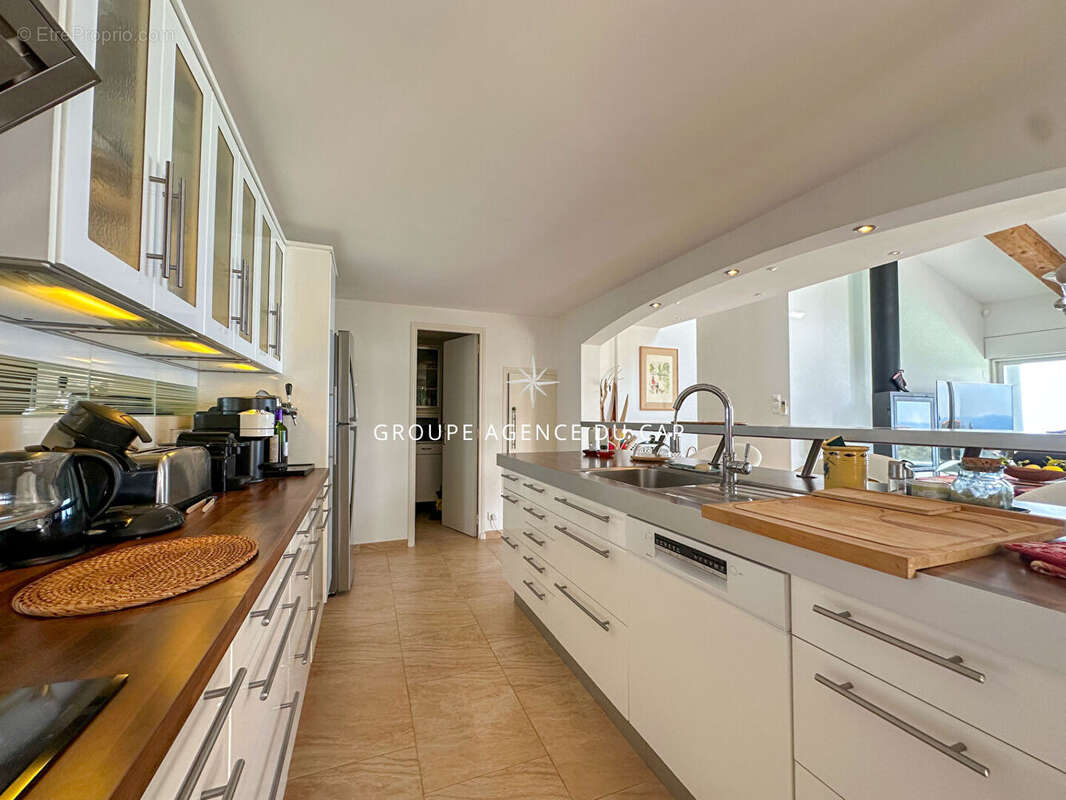 À vendre villa contemporaine 5 chambres garage double piscine vue mer les issambres - photo 6