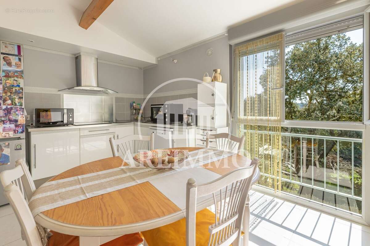 Appartement 57 m² à Saint-Gely-Du-Fesc  - photo 4