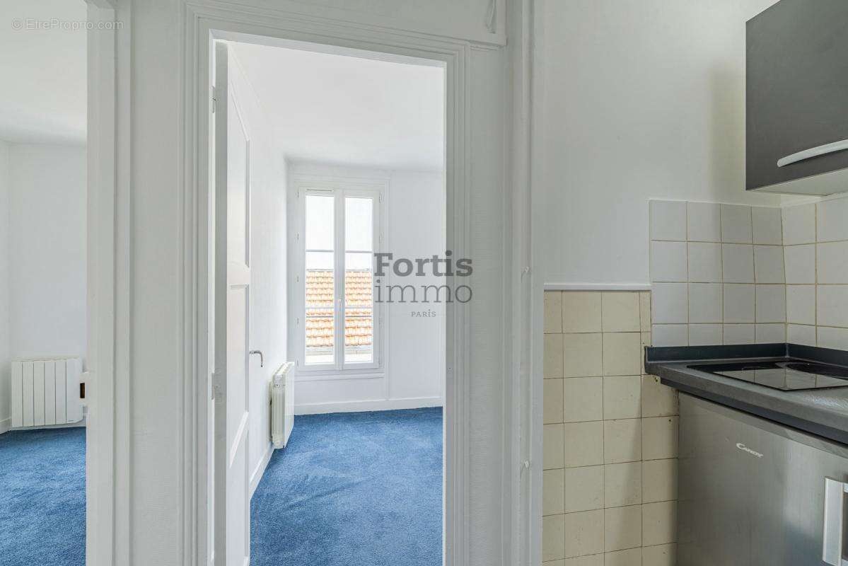 Appartement à PARIS-3E