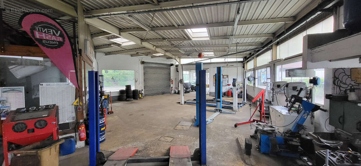 Commerce à LONDINIERES