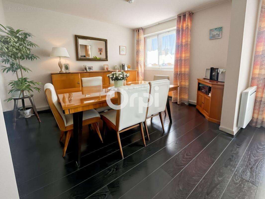 À vendre – Appartement T5 de 96 m²   lumineux et traversant avec balcon et garage – Boulogne-sur-Mer - photo 2