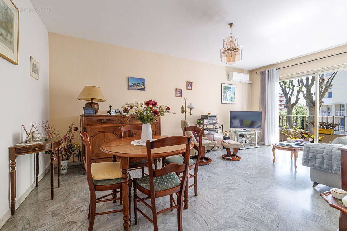 Appartement à CAGNES-SUR-MER