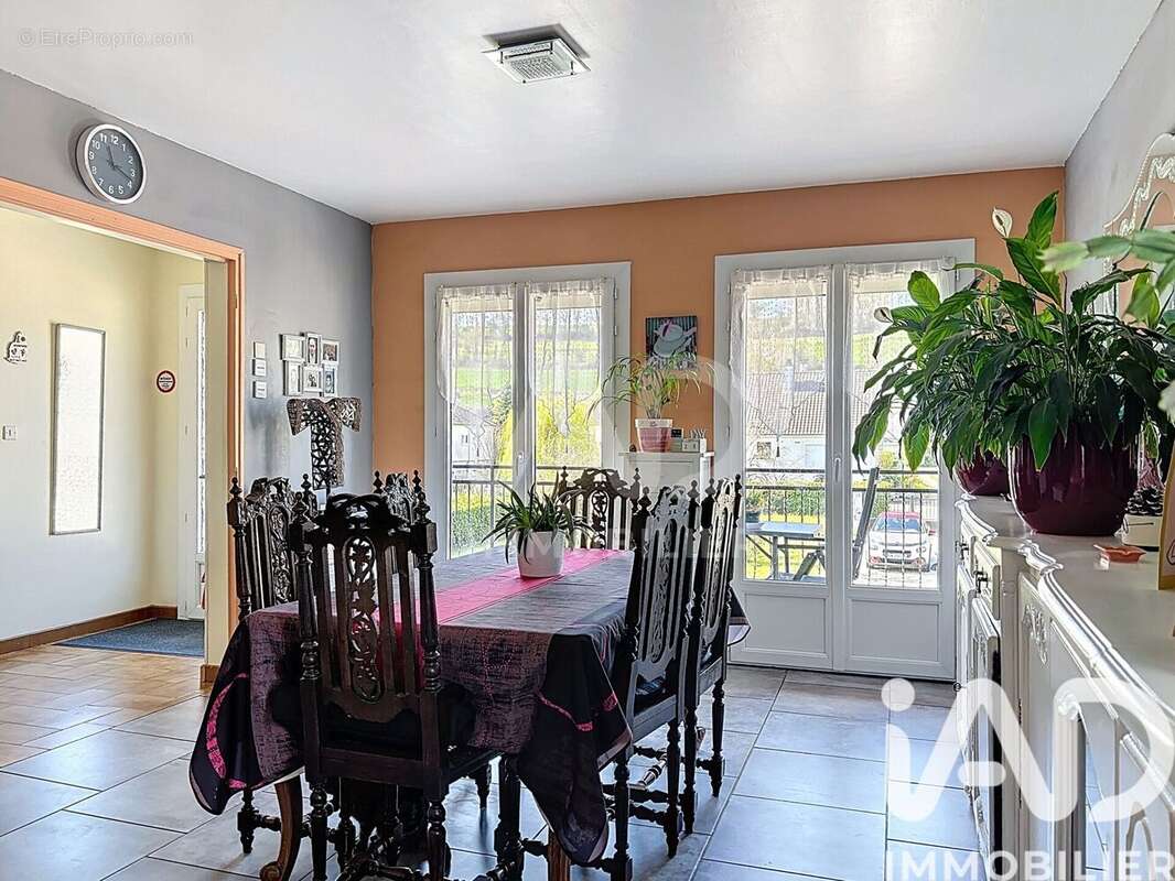 Photo 3 - Maison à ARQUES-LA-BATAILLE
