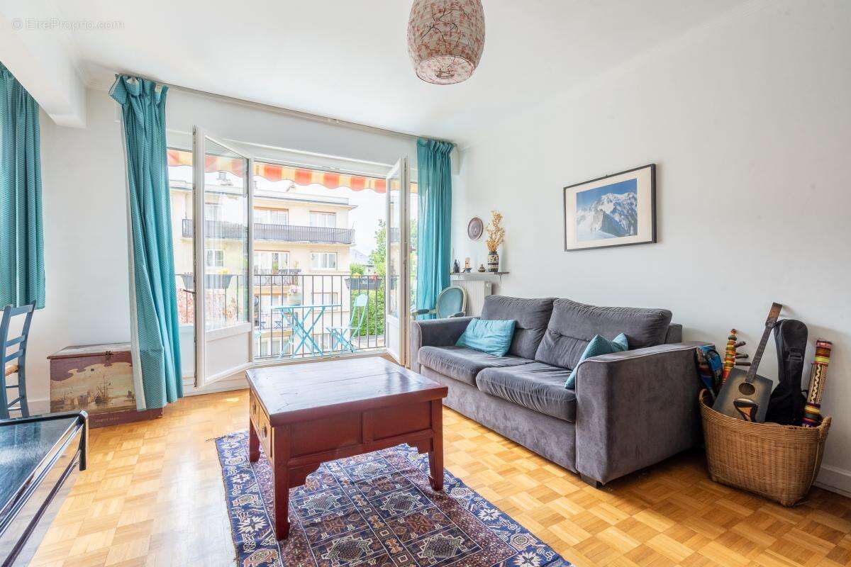 Appartement à FONTENAY-SOUS-BOIS