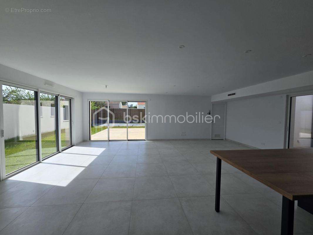 Maison à SAINT-HILAIRE-LA-FORET