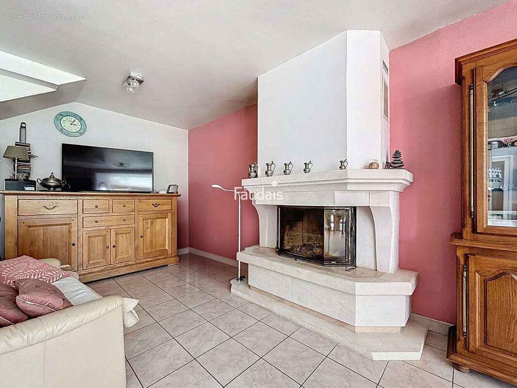Maison 195 m² à Conde-Sur-Vire  - photo 8