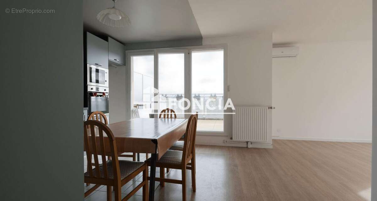 Appartement à MELUN