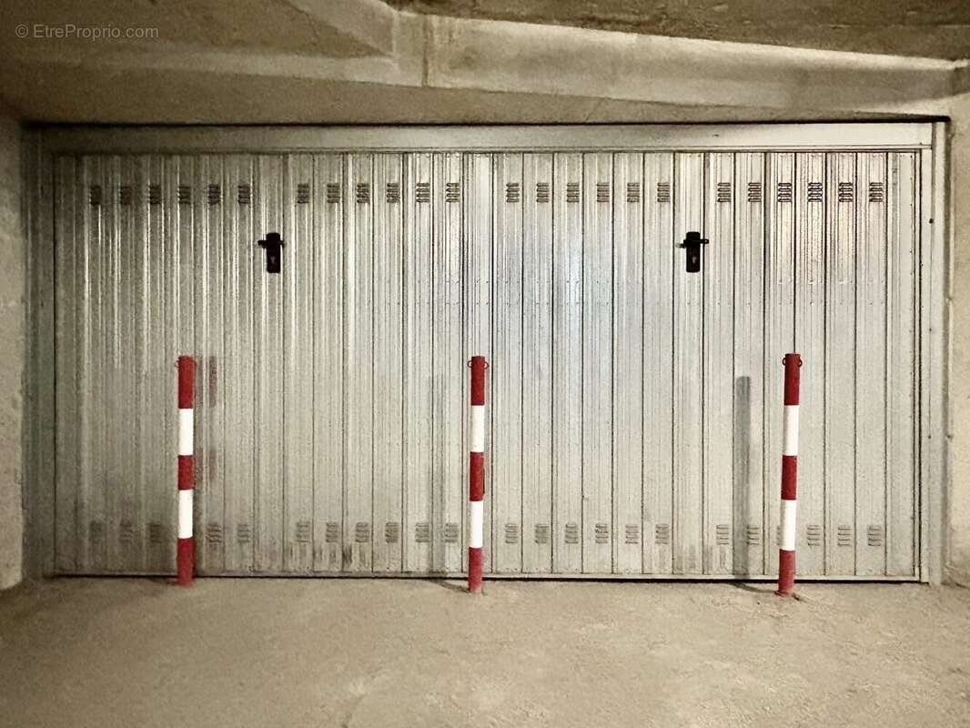 Parking à VILLEFRANCHE-SUR-MER