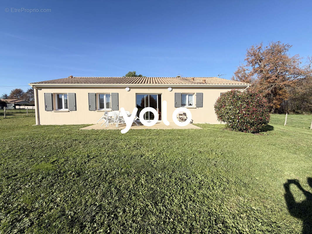 Maison à RAZAC-SUR-L&#039;ISLE