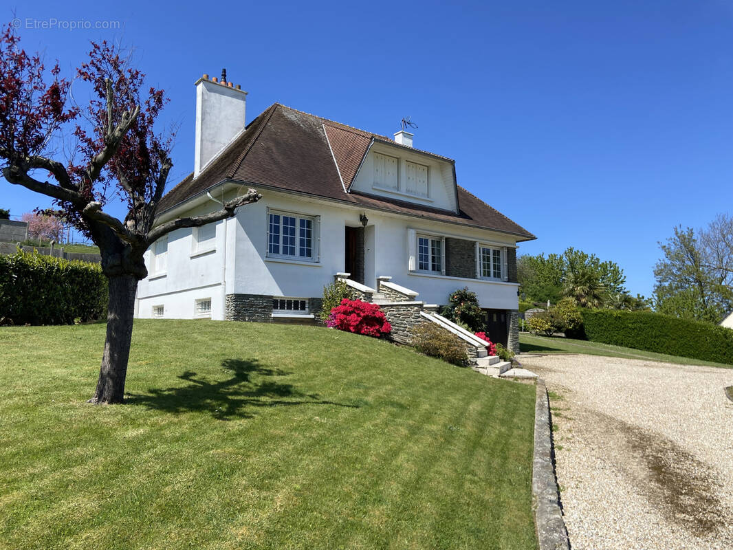 Maison à SAINT-LEONARD