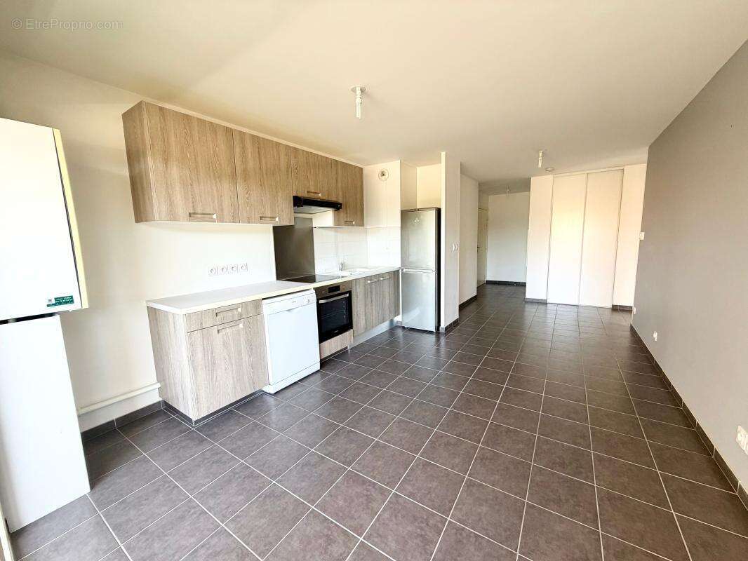 Appartement à L'ARBRESLE
