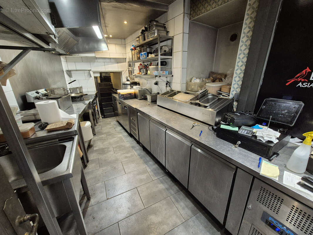 Commerce à SAINT-ANTONIN-NOBLE-VAL