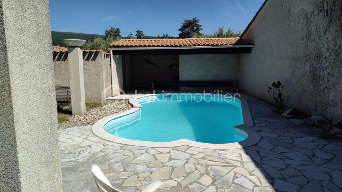 Maison à SAINT-ETIENNE-LES-ORGUES