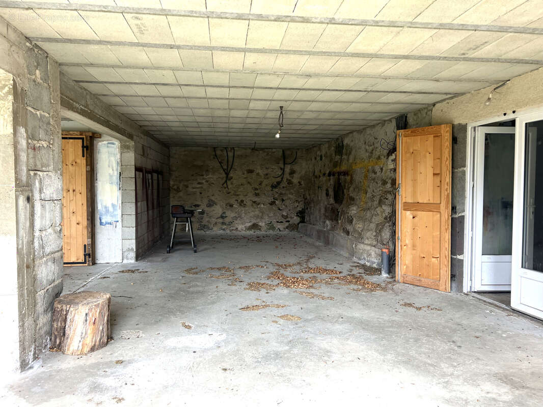 Maison à ALLEGRE