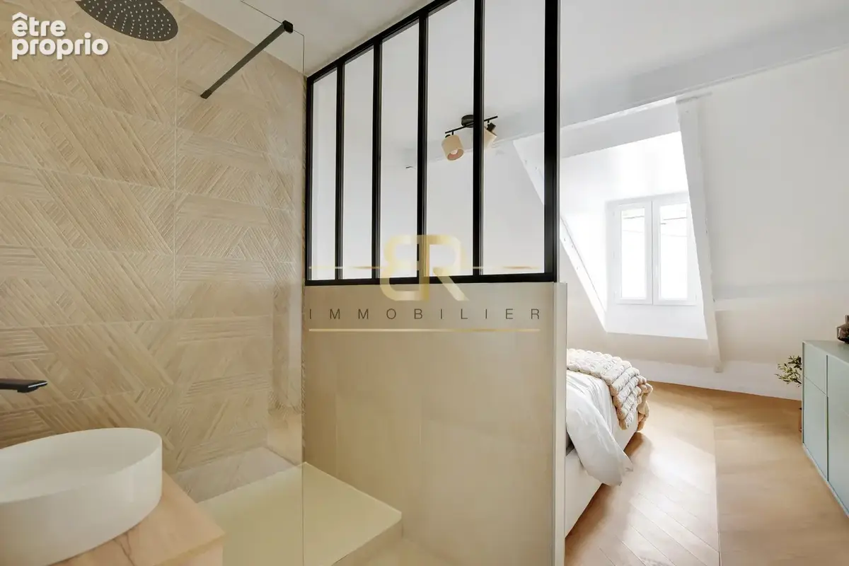 Dernier étage / refait a neuf par architecte / calme - photo 12