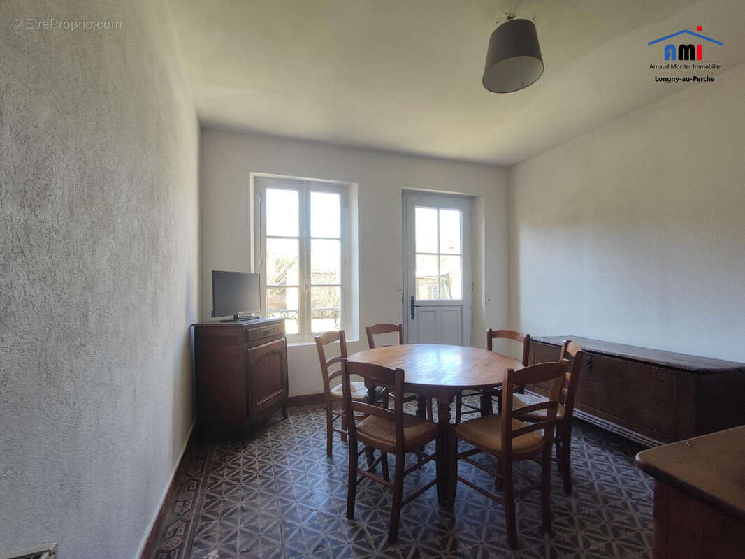 Maison à LONGNY-AU-PERCHE