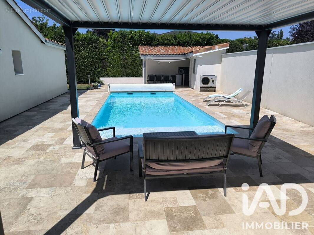 Photo 1 - Maison à JONS