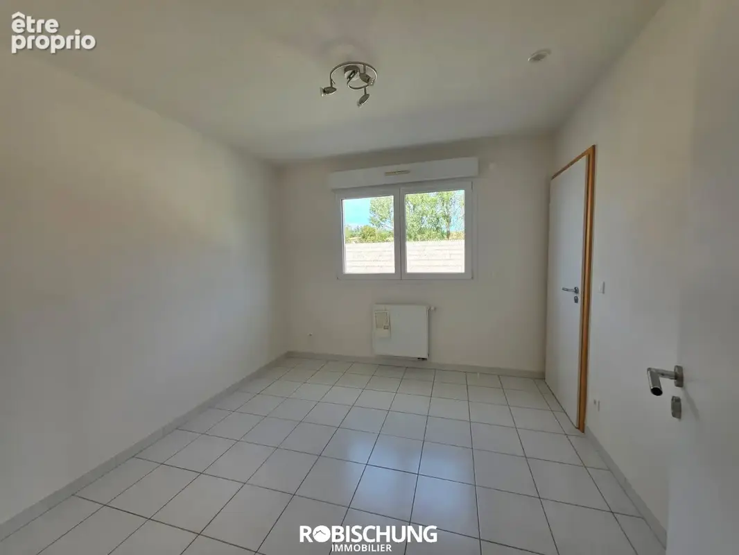 JETTINGEN : Appartement lumineux de type F3 au 1er étage - photo 5