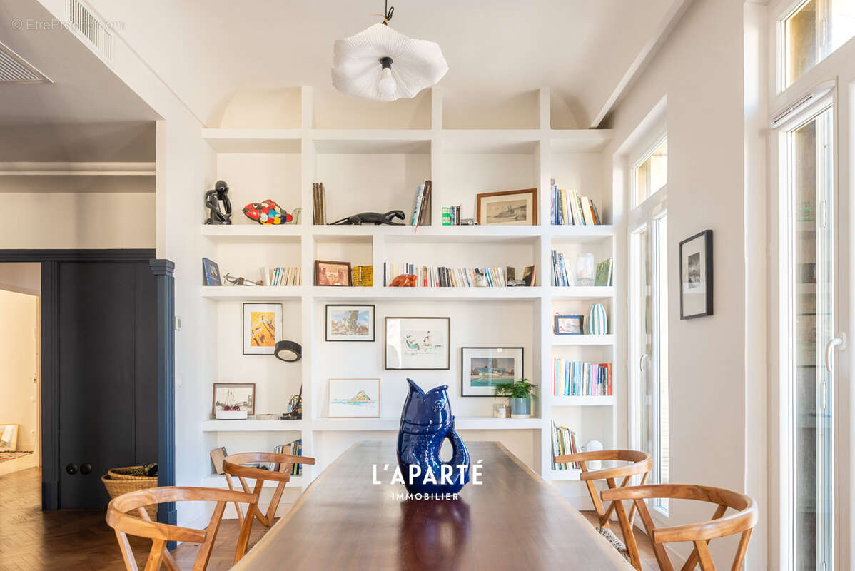 Appartement à MARSEILLE-6E