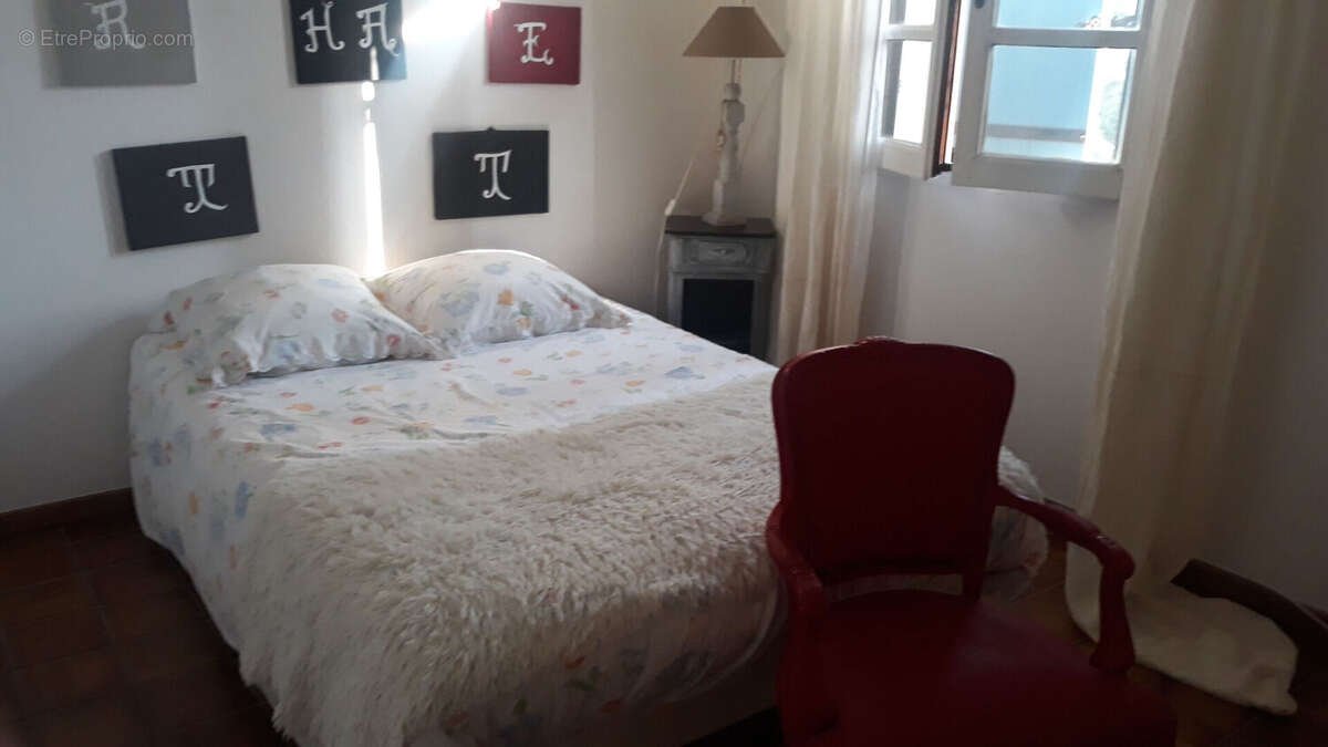 Propriété  coeur de village avec  3 habitations à Les Mages 10 pièce(s) 295 m2 sur 1263m² de terrain avec piscine - photo 13