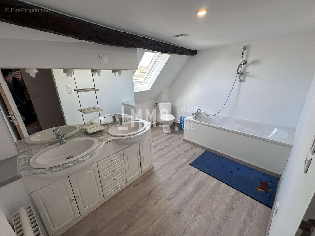 Appartement à VOUVRAY-SUR-LOIR