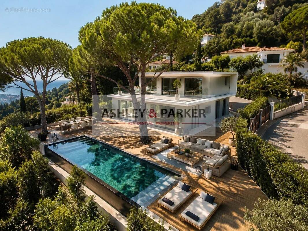 Maison à ROQUEBRUNE-CAP-MARTIN