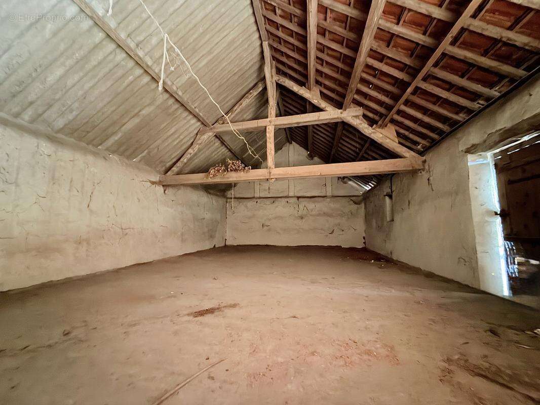 Maison à SAINT-LAURENT-LA-GATINE