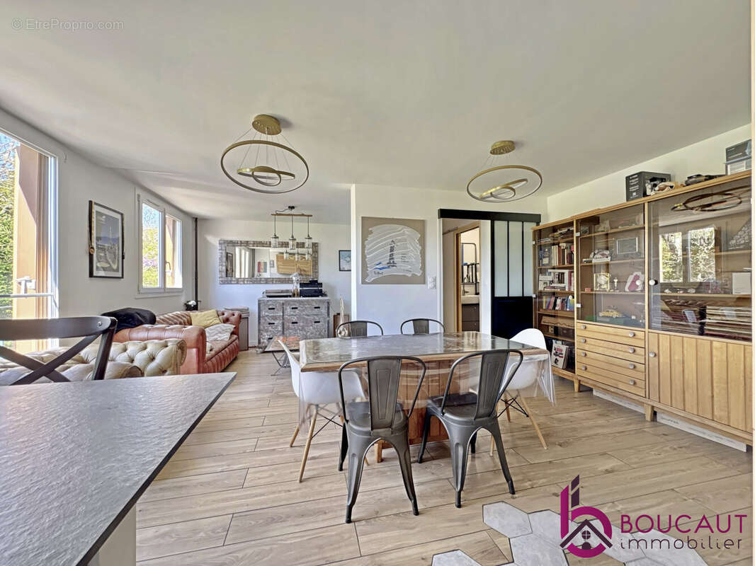 Appartement à LE PLESSIS-ROBINSON