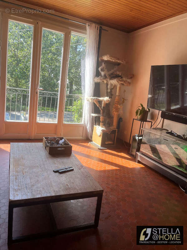 Maison à LA CHAPELLE-DES-MARAIS